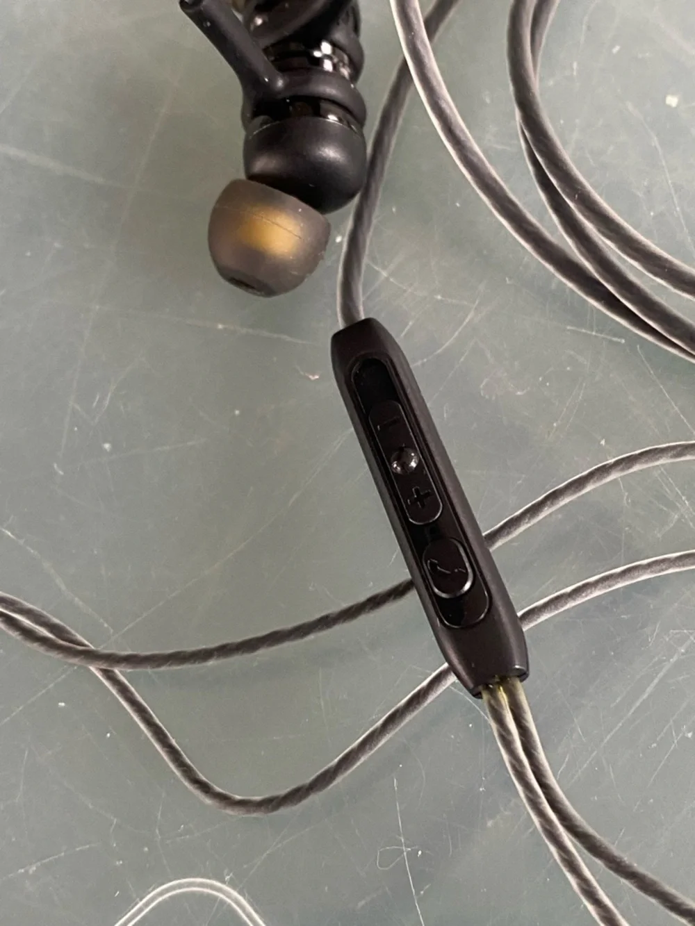 Macle Wired Type-C Earphones With Deep Bass, Magnetic Connection, In-Ear Design_